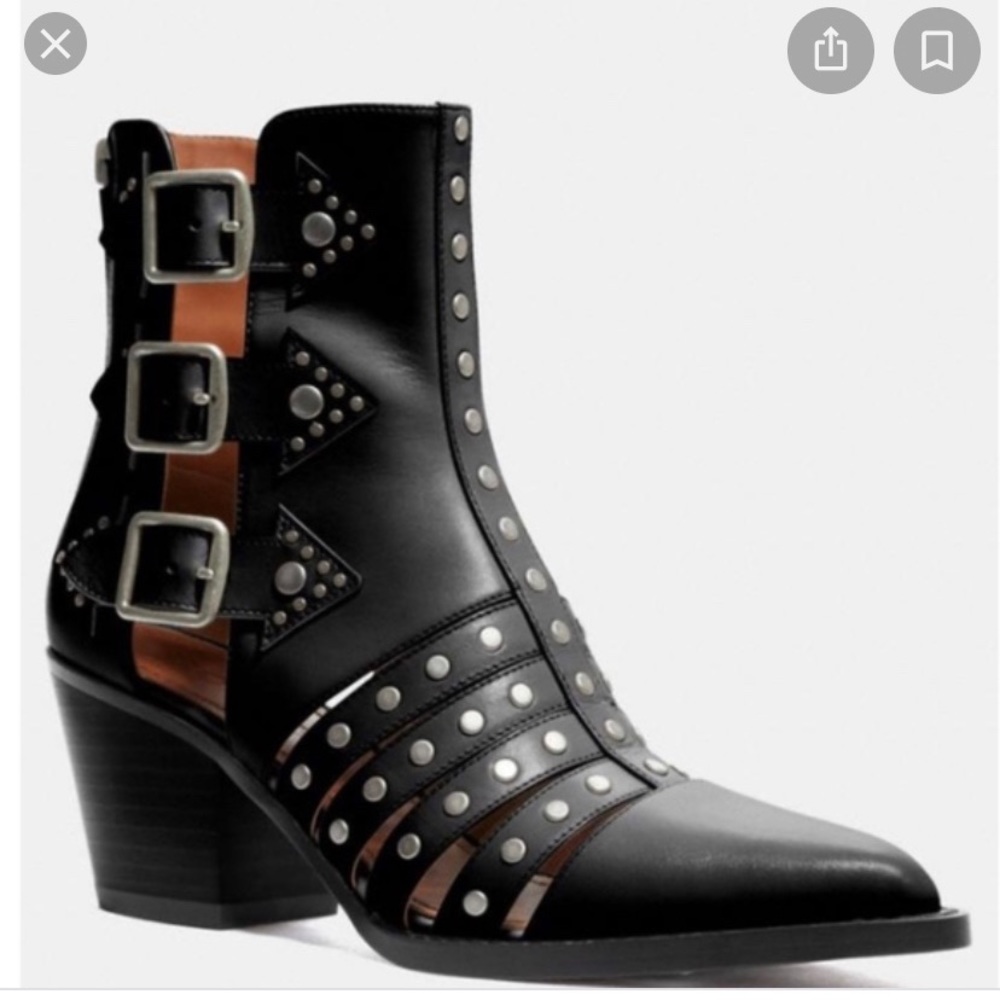 ISO COACH PHEOBE BOOTIE